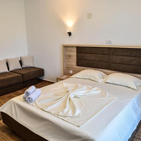 Casa Sinani Hotel Ulcinj Bagian luar foto