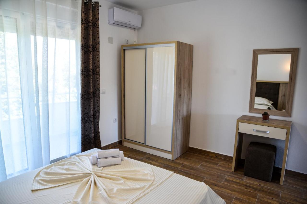 Casa Sinani Hotel Ulcinj Bagian luar foto