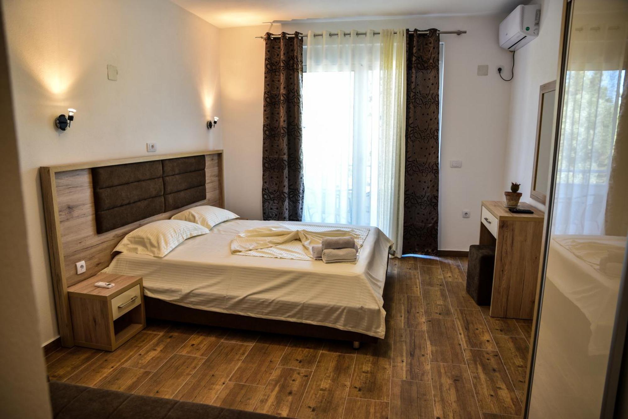Casa Sinani Hotel Ulcinj Bagian luar foto