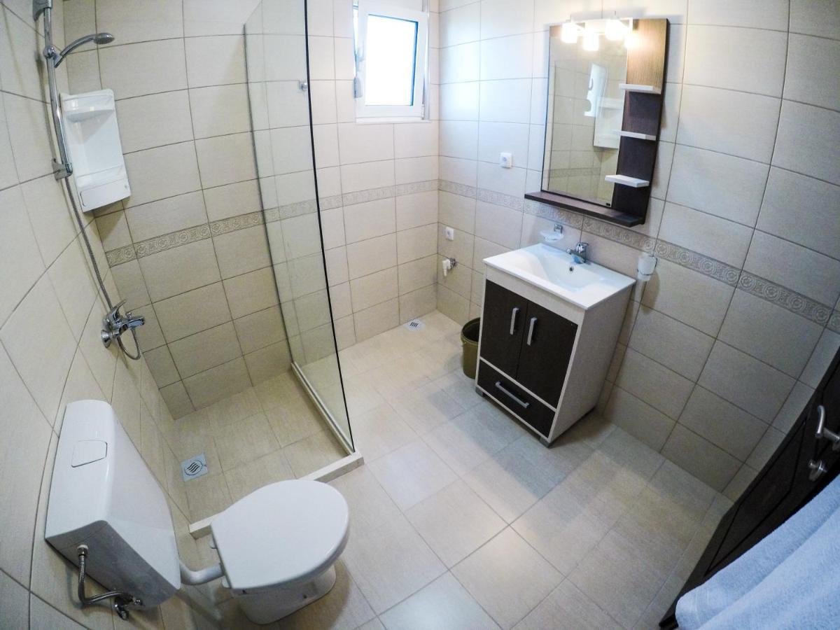 Casa Sinani Hotel Ulcinj Bagian luar foto