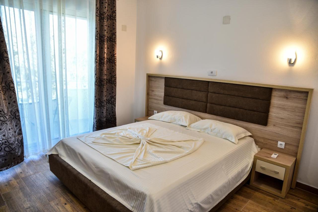 Casa Sinani Hotel Ulcinj Bagian luar foto
