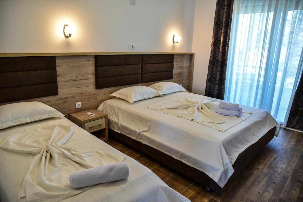 Casa Sinani Hotel Ulcinj Bagian luar foto