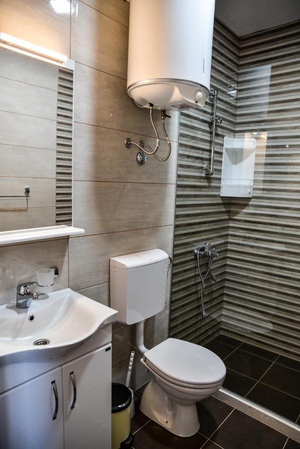 Casa Sinani Hotel Ulcinj Bagian luar foto